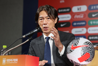 홍명보호 1기 발표 D-3, 새 얼굴은 3선·측면 수비? ‘18세’ 양민혁 발탁도 관심사