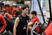 서울이 원한 ‘최후의 보루’ 강현무 “육각형 넘어 팔각형 골키퍼 꿈꿔, 에데르송처럼” [현장인터뷰]