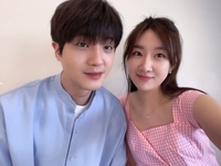 ‘연애남매’ 유일 현커 윤재윤하, 초고속 결혼 발표 “식장 잡았다. 내년 초 결혼식”