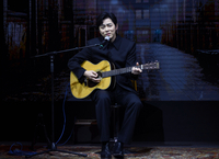 [포토] 자작곡 부르는 싱어송라이터 조정석