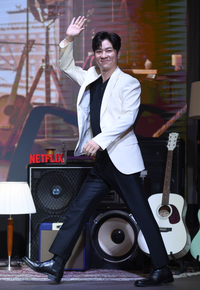 [포토] 정상훈 ‘활기찬 입장’