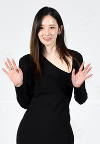 [포토]손인사 건네는 전종서