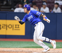 [포토] 이병헌 ‘빈 곳으로 잘 날아갔어’