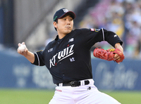 [포토]LG전 선발 등판한 KT 조이현