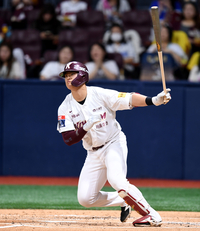 [포토] 김건희 ‘3루수에 걸리고 말았어’