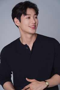 ‘하정우 조카래~’를 뛰어넘은 문유강 “박수갈채가 주는 희열, 더 멋있게 걸어갈 것” [SS인터뷰]