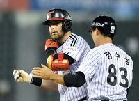 ‘8월 홈런 타점 OPS 1위’ 무더위에 오스틴 파워, LG 외인타자 5년 만 월간 MVP 도전 [SS스타]