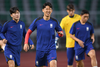 [포토] 손흥민 ‘얼굴을 왜 이렇게 쓰는거지?’