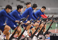 [포토] 손흥민 ‘대표팀 합류 후 회복훈련부터’