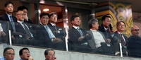 [포토] 경기 지켜보는 정몽규 축구협회장