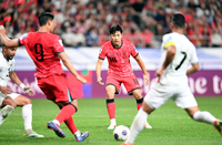 [포토] 이강인 ‘이리 줘요’