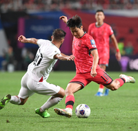 [포토]힘차게 슛하는 이강인