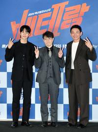 [포토]정해인-류승완 감독-황정민, ‘베테랑2’로 인사 드립니다!
