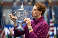 세계 랭킹 1위 신네르, 프리츠 꺾고 US오픈 제패