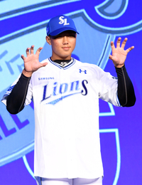 [포토]대구고 투수 배찬승, 전체 3순위로 삼성 지명