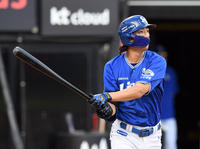 [포토]삼성 구자욱, KT 조이현 상대 시즌 31호 홈런