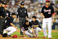 [포토] 2회 갑작스런 부상 입은 스타우트