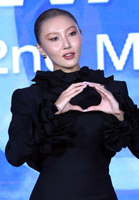 화사 “타이틀곡 ‘나’는 화사 그 자체, 뮤비 촬영 중 인대 늘어나기도”