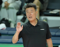 첫 경기서 한국전력 꺾은 박삼용 감독 “4강 진출한 적 없는데 하나씩 잘 해보겠다”[현장인터뷰]