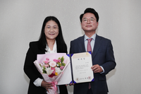 육동한 춘천시장, 김숙경 자원봉사센터장 임명장 수여