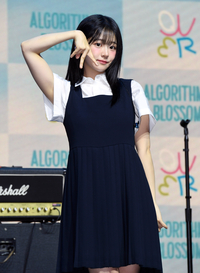 [포토]QWER 쵸단, 컴백했어요!