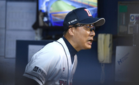 [포토] 이승엽 감독 ‘또 넘겨?’