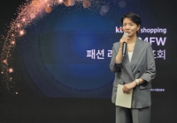 KT알파 쇼핑, 소이현·오윤아·최현우 내세워 ‘영시니어’ 적극 공략[SS현장]