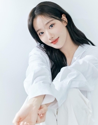 ‘왕따 논란’ 이나은, 관계자 증언 나왔다…“그럴 깜냥도 안돼”