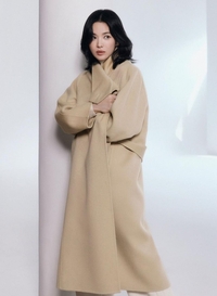 트와이스 모모, 우아함 가득 ‘S라인 드레스’ [★SNS]