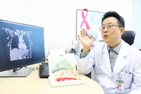 강릉아산병원 암센터 외과 윤광현 교수 “자신의 상태를 정확히 파악, 예방과 검진 필요”
