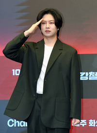 [포토]거수경례하는 김희철