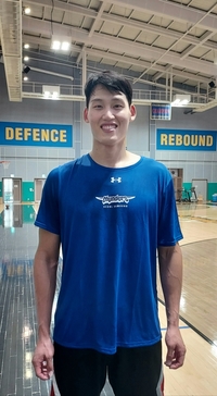 삼성 유니폼 입은 최현민 “수비에 힘쓰며 PO 진출 힘 더하겠다”