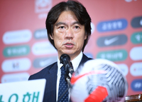 손흥민 ‘부상’에 여지 남긴 홍명보 감독 “계속 소통하면서 무리되지 않게, 플랜 B도 있다”[현장일문일답]