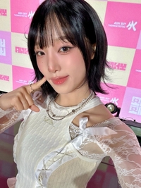 최예나, 솔로 데뷔 3년 차에 겹경사 터졌다