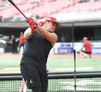 “많이 좋아졌다” 불사신 추신수, 최초 5위 결정전 벼랑 끝 승부 대타 대기 [SS수원in]