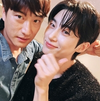 ‘우리 선재’ 변우석 日팬미팅 찾은 ‘선업튀’ 윤종호→이시은 “참 행복하고 뿌듯했던 순간” 제작진 통통이들