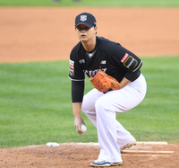 [포토] 역투하는 KT 김민