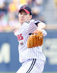 [포토]준PO 2차전 선발 등판한 LG 임찬규