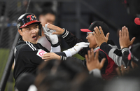 [포토] 박동원, 2회 기선제압하는 솔로포