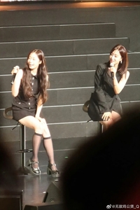 마카오 팬미팅에서 활짝 웃은 지연, 이혼 아픔 털어냈나