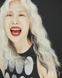 트와이스 모모, 우아함 가득 ‘S라인 드레스’ [★SNS]