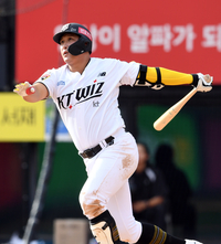 [포토]KT 황재균의 적시타