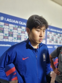 후배들 바라보는 어엿한 2001년생 이강인 “대표팀에 도움되는 어린 선수들 더 많아졌으면 좋겠다”[SS암만in]