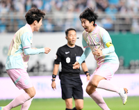 [포토]풀쩍 뛰어오른 임영웅