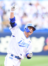 [포토]솔로 홈런에 기뻐하는 삼성 김영웅