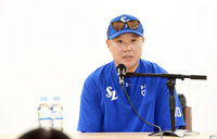 [포토]1차전 출사표 밝히는 삼성 박진만 감독