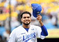 [포토]삼성 레예스, 미소 띤 얼굴로!