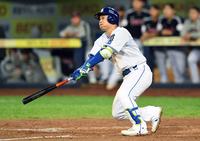 ‘연극계 미투 1호’ 이명행, 개명 후 복귀 시도하다 들통…극단 “즉시 하차·깊이 사과”