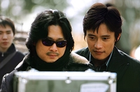 엄태화 감독 “커피차 보내야지 어쩔 수가 없다” 20년 인연 박찬욱 이병헌 향한 애정 넘치는 커피차