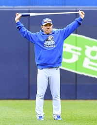 [포토]플레이오프 2차전 앞둔 삼성 박진만 감독